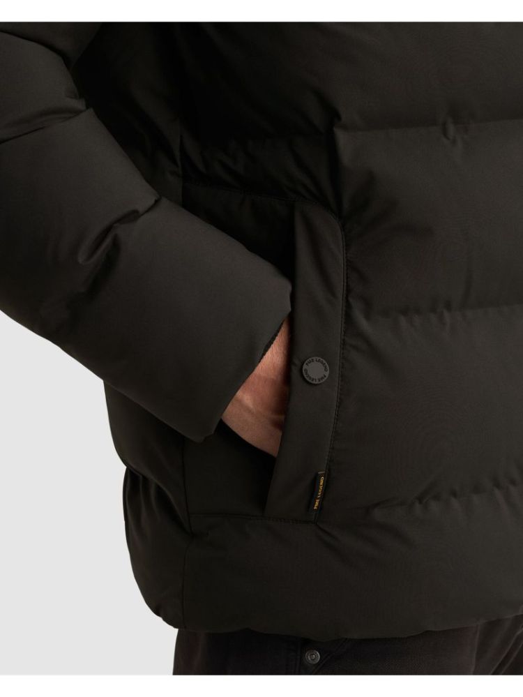  9067 Jet Black