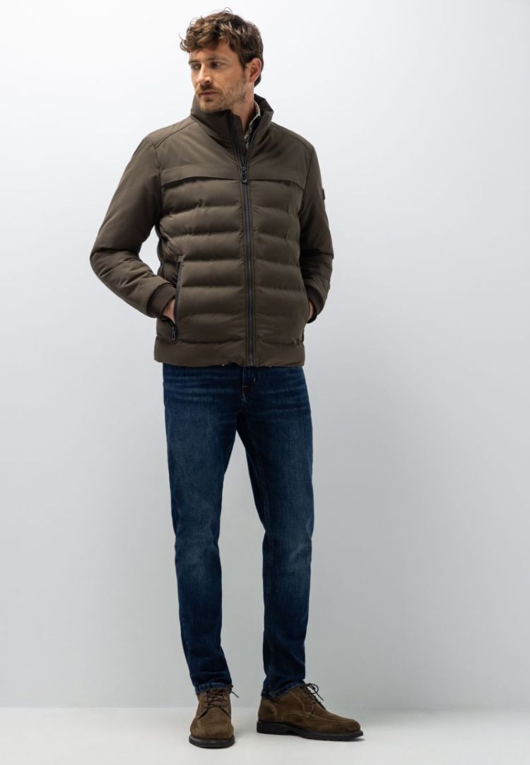  8900 donkerbrui